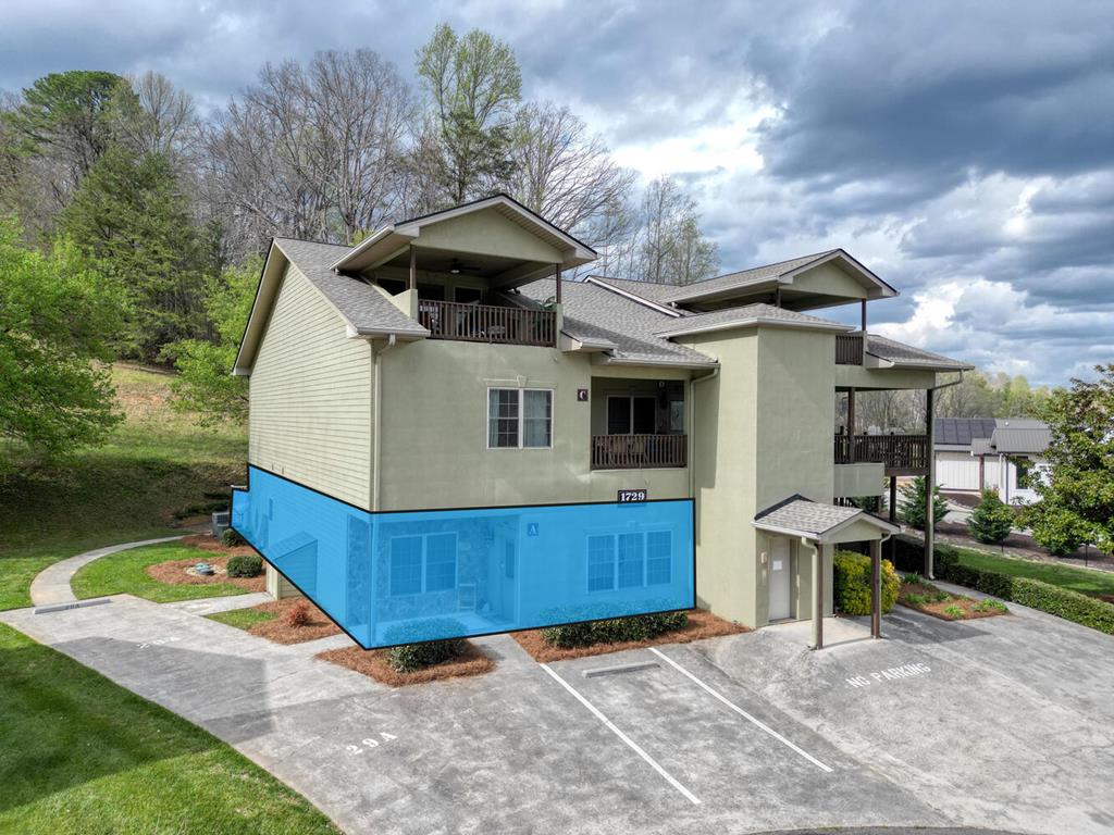 1729A Watercrest Way Young Harris GA 30546