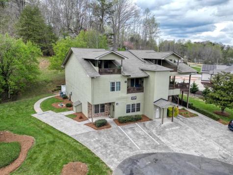 1729A Watercrest Way Young Harris GA 30546