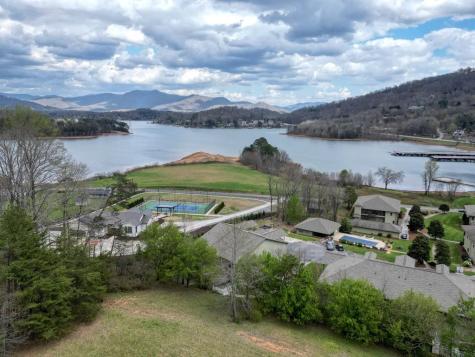 1729A Watercrest Way Young Harris GA 30546