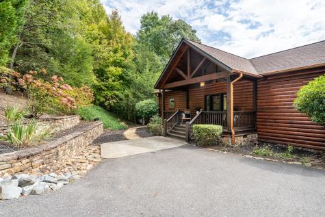 330 Choctaw Ridge Blue Ridge GA 30513