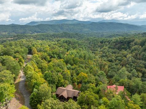 330 Choctaw Ridge Blue Ridge GA 30513