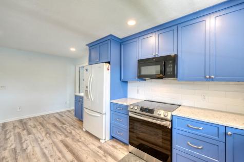 2112 J V Ledford Road Young Harris GA 30582