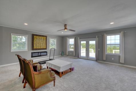 2112 J V Ledford Road Young Harris GA 30582
