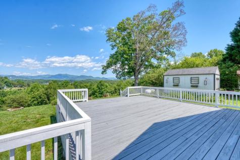 2112 J V Ledford Road Young Harris GA 30582