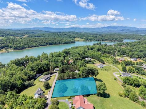 2112 J V Ledford Road Young Harris GA 30582