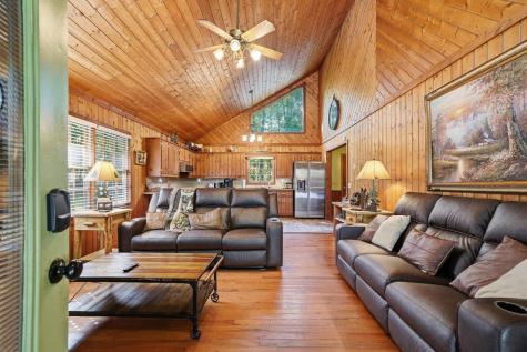 137 Ridgecrest Court Ellijay GA 30540