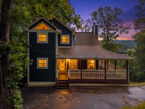 2103 Pooh Corner Hiawassee GA 30546