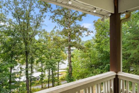 2103 Pooh Corner Hiawassee GA 30546
