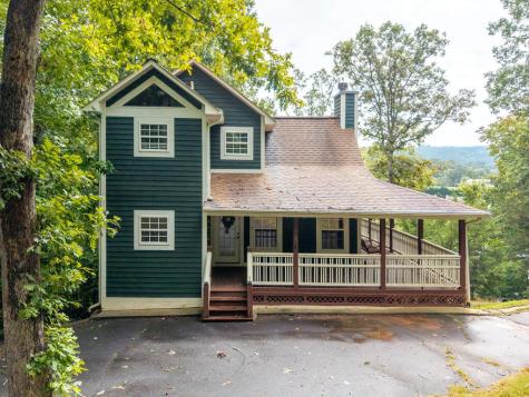 2103 Pooh Corner Hiawassee GA 30546