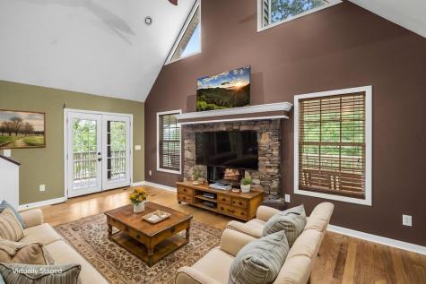 2103 Pooh Corner Hiawassee GA 30546