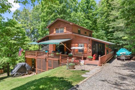 66 Fortenberry Road Young Harris GA 30582