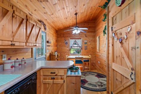 66 Fortenberry Road Young Harris GA 30582