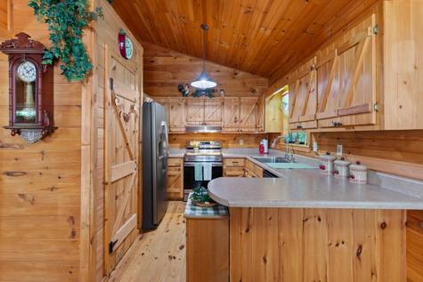 66 Fortenberry Road Young Harris GA 30582