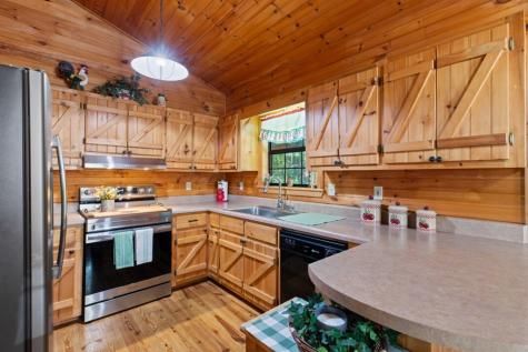 66 Fortenberry Road Young Harris GA 30582