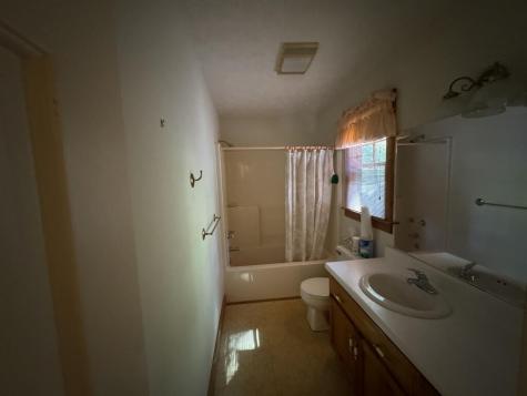 1983 Drayton Way Young Harris GA 30582