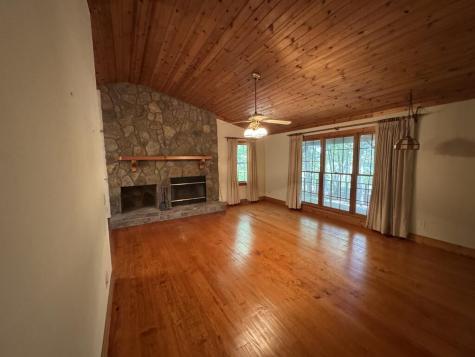 1983 Drayton Way Young Harris GA 30582