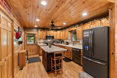51 Cornerstone Court Mccaysville GA 30555