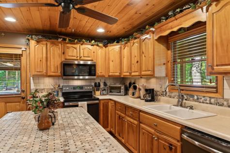 51 Cornerstone Court Mccaysville GA 30555