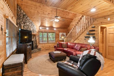 51 Cornerstone Court Mccaysville GA 30555