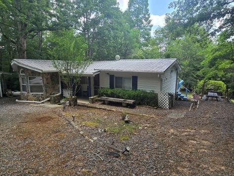 64 Green Oak Road Warne NC 28909