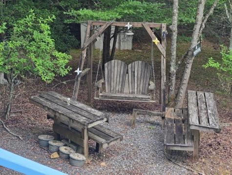 64 Green Oak Road Warne NC 28909