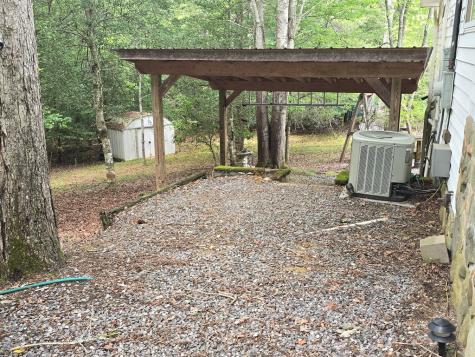 64 Green Oak Road Warne NC 28909