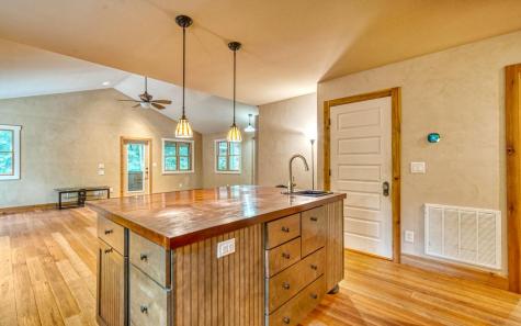 358 Tusquittee View Drive Hayesville NC 28904