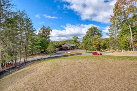 210 Gladys Lane Young Harris GA 30582
