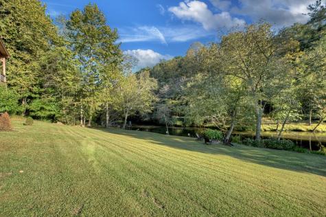 105 Riveredge Drive Ellijay GA 30536