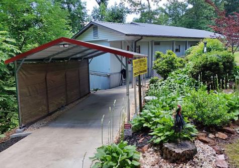 1066 Konahetah Road Hiawassee GA 30546