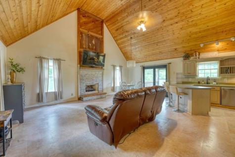 6744 Wood Lake Circle Young Harris GA 30582