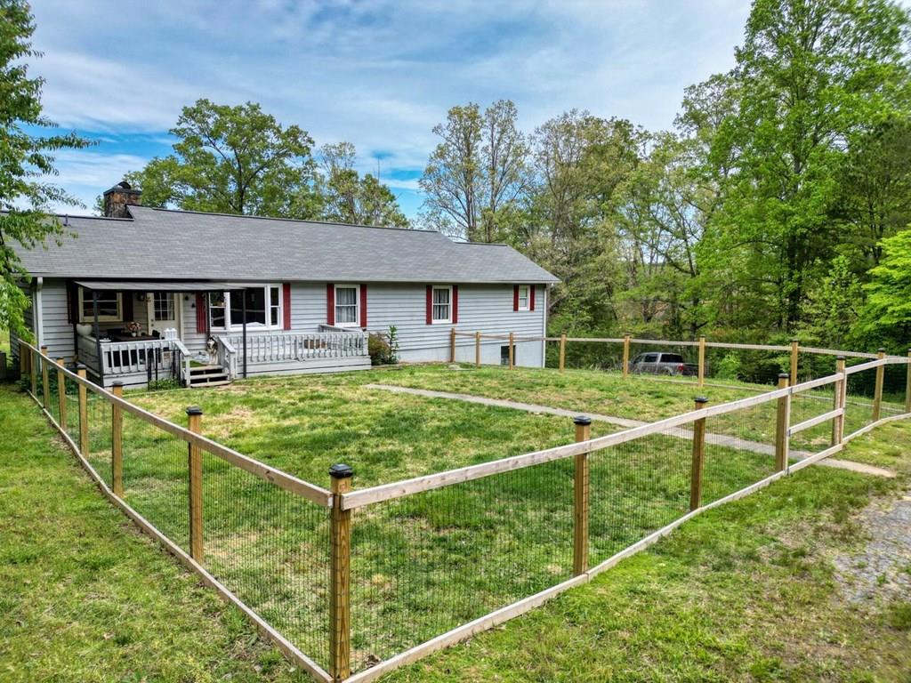 1085 W Jones Creek Road Blairsville GA 30512
