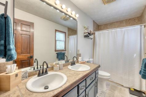 1085 W Jones Creek Road Blairsville GA 30512