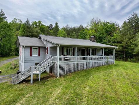 1085 W Jones Creek Road Blairsville GA 30512