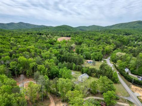 1085 W Jones Creek Road Blairsville GA 30512