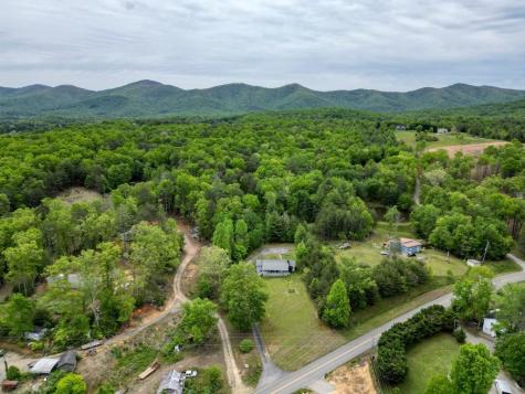 1085 W Jones Creek Road Blairsville GA 30512