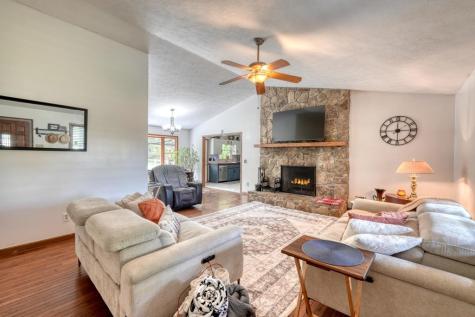 1085 W Jones Creek Road Blairsville GA 30512