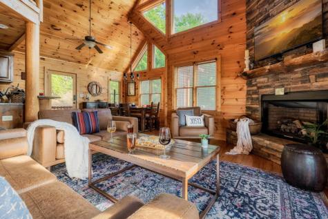 273 Deer Crest Heights Blue Ridge GA 30513