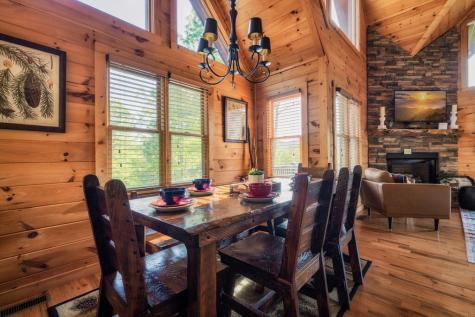 273 Deer Crest Heights Blue Ridge GA 30513