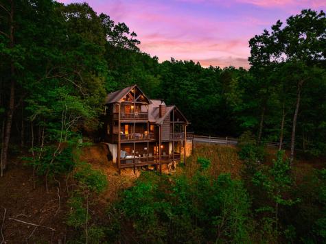 273 Deer Crest Heights Blue Ridge GA 30513