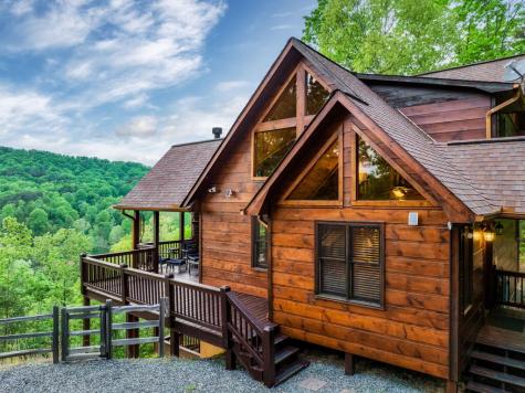 273 Deer Crest Heights Blue Ridge GA 30513