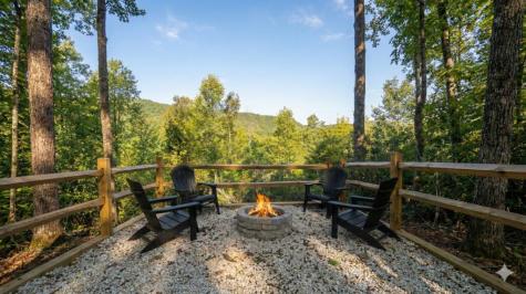 273 Deer Crest Heights Blue Ridge GA 30513