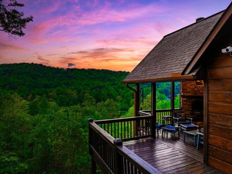 273 Deer Crest Heights Blue Ridge GA 30513