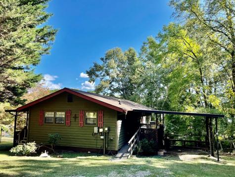 1304 Chatuge Village Circle Hayesville NC 28904