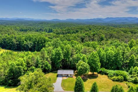 569 Number 20 Mine Road Mccaysville GA 30555