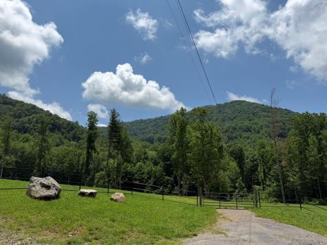 1446 Muskrat Creek Road Hayesville NC 28904