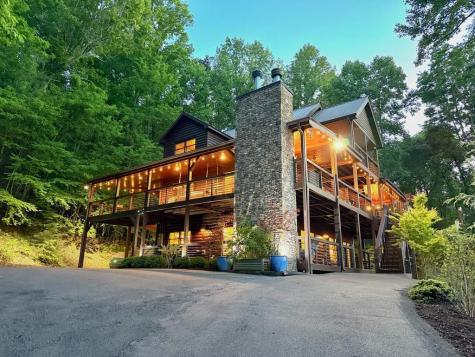 135 N Bandit Lane Blue Ridge GA 30513