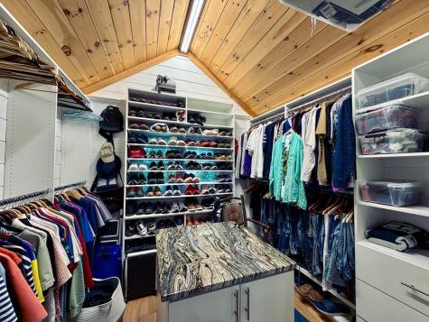 135 N Bandit Lane Blue Ridge GA 30513