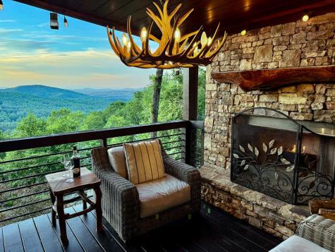 135 N Bandit Lane Blue Ridge GA 30513