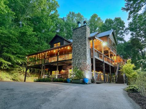 135 N Bandit Lane Blue Ridge GA 30513